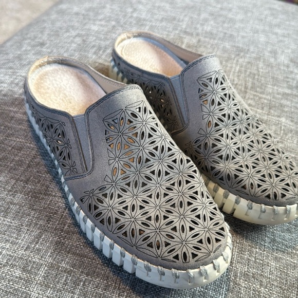 ILSE Jacobsen HornbaekTulip Slides Mules Slip On Perforated Women - Picture 1 of 9